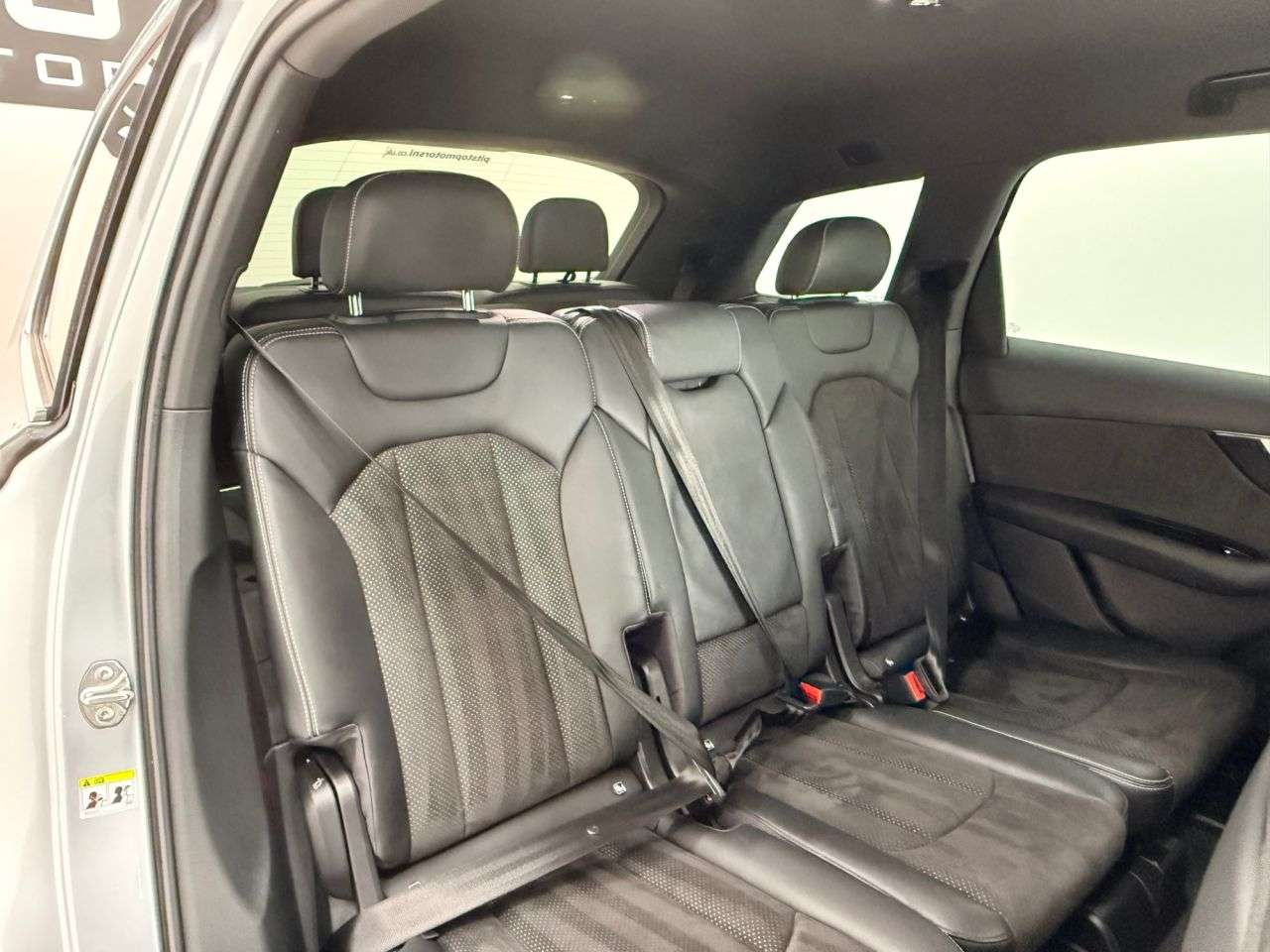 2015 AUDI Q7 2015 AUDI Q7