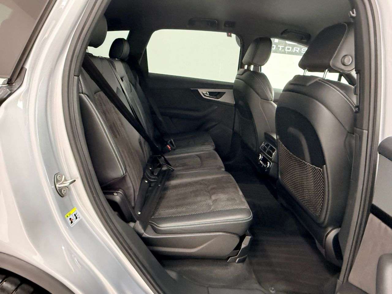 2015 AUDI Q7 2015 AUDI Q7