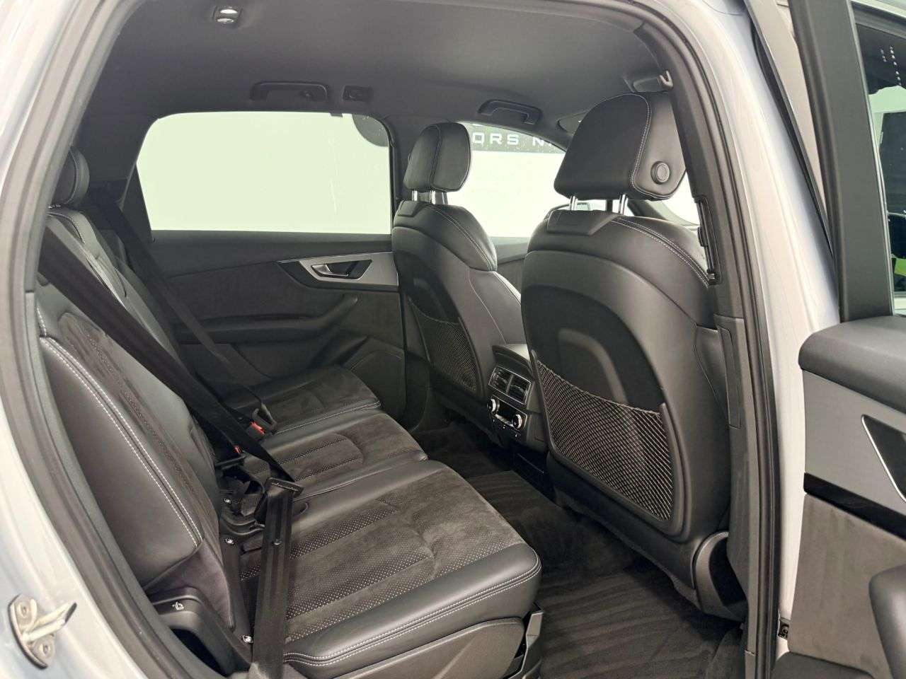 2015 AUDI Q7 2015 AUDI Q7