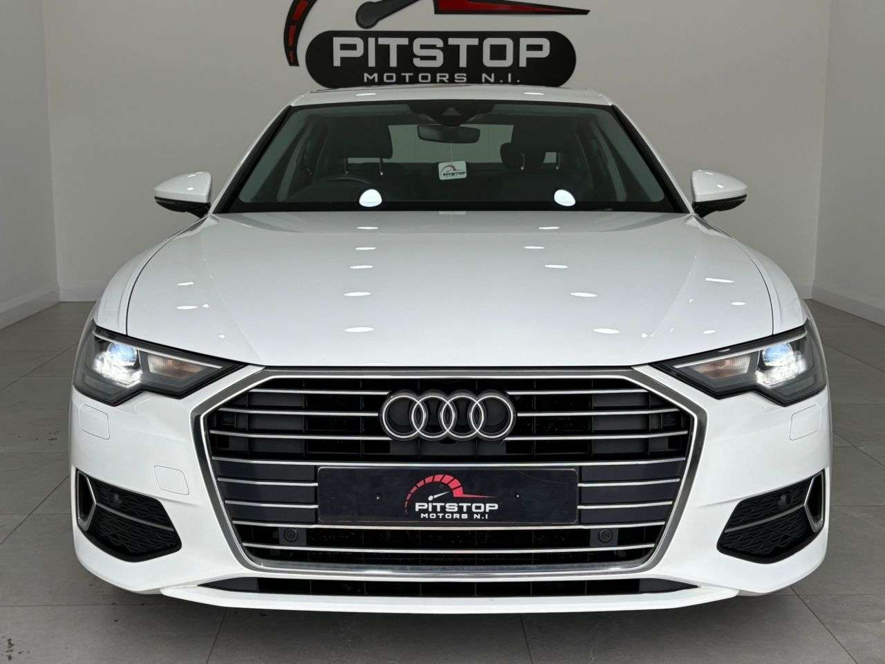 A 2019 AUDI A6 SALOON 2.0 TDI 40 Sport Saloon 4dr Diesel S Tronic Euro 6 (s/s) (204 ps) A 2019 AUDI A6 SALOON 2.0 TDI 40 Sport Saloon 4dr Diesel S Tronic Euro 6 (s/s) (204 ps)