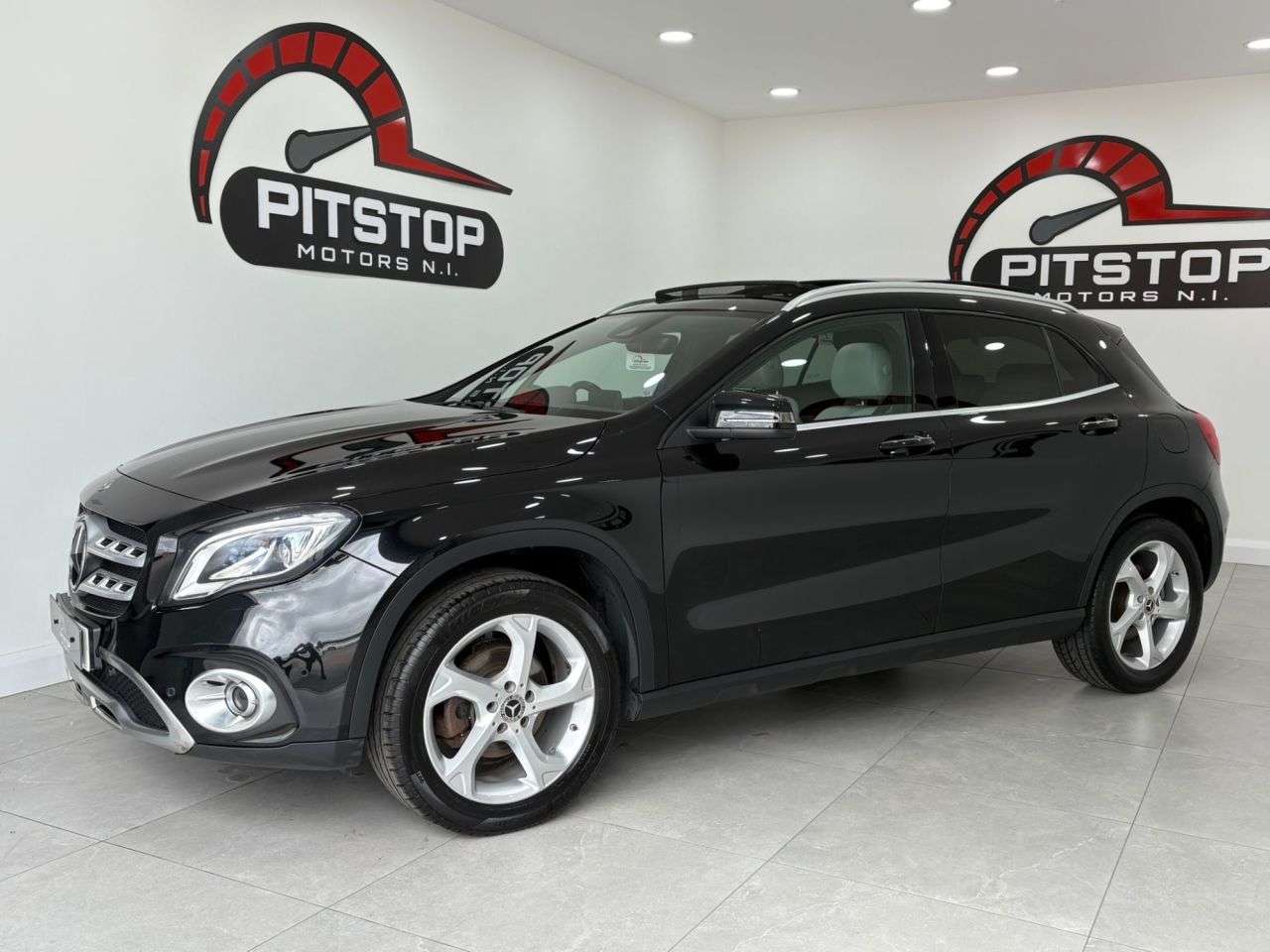 A 2019 MERCEDES-BENZ GLA 2.1 GLA200d Sport (Premium Plus) SUV 5dr Diesel 7G-DCT Euro 6 (s/s) (136 ps A 2019 MERCEDES-BENZ GLA 2.1 GLA200d Sport (Premium Plus) SUV 5dr Diesel 7G-DCT Euro 6 (s/s) (136 ps