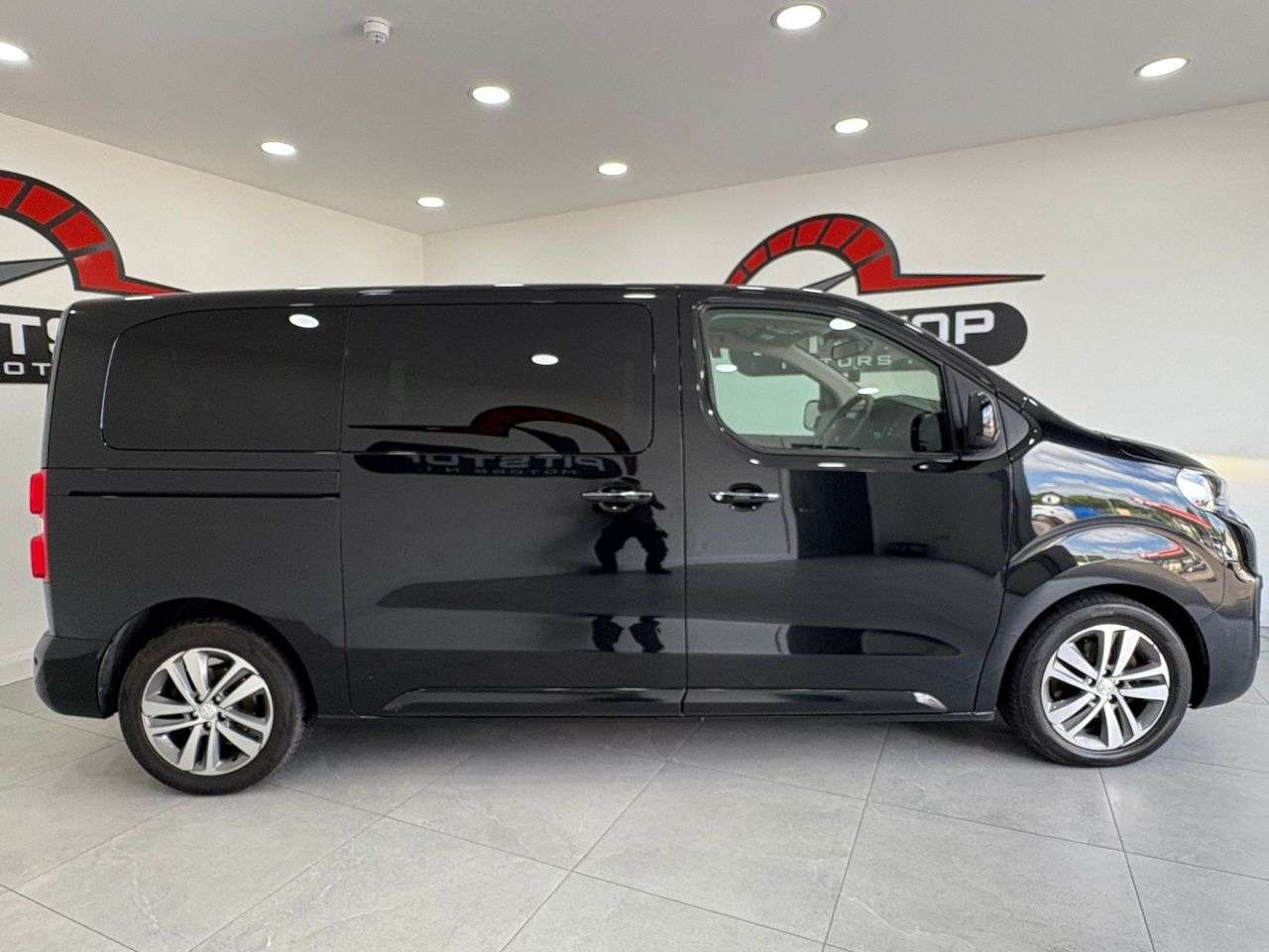 2018 PEUGEOT TRAVELLER 2018 PEUGEOT TRAVELLER