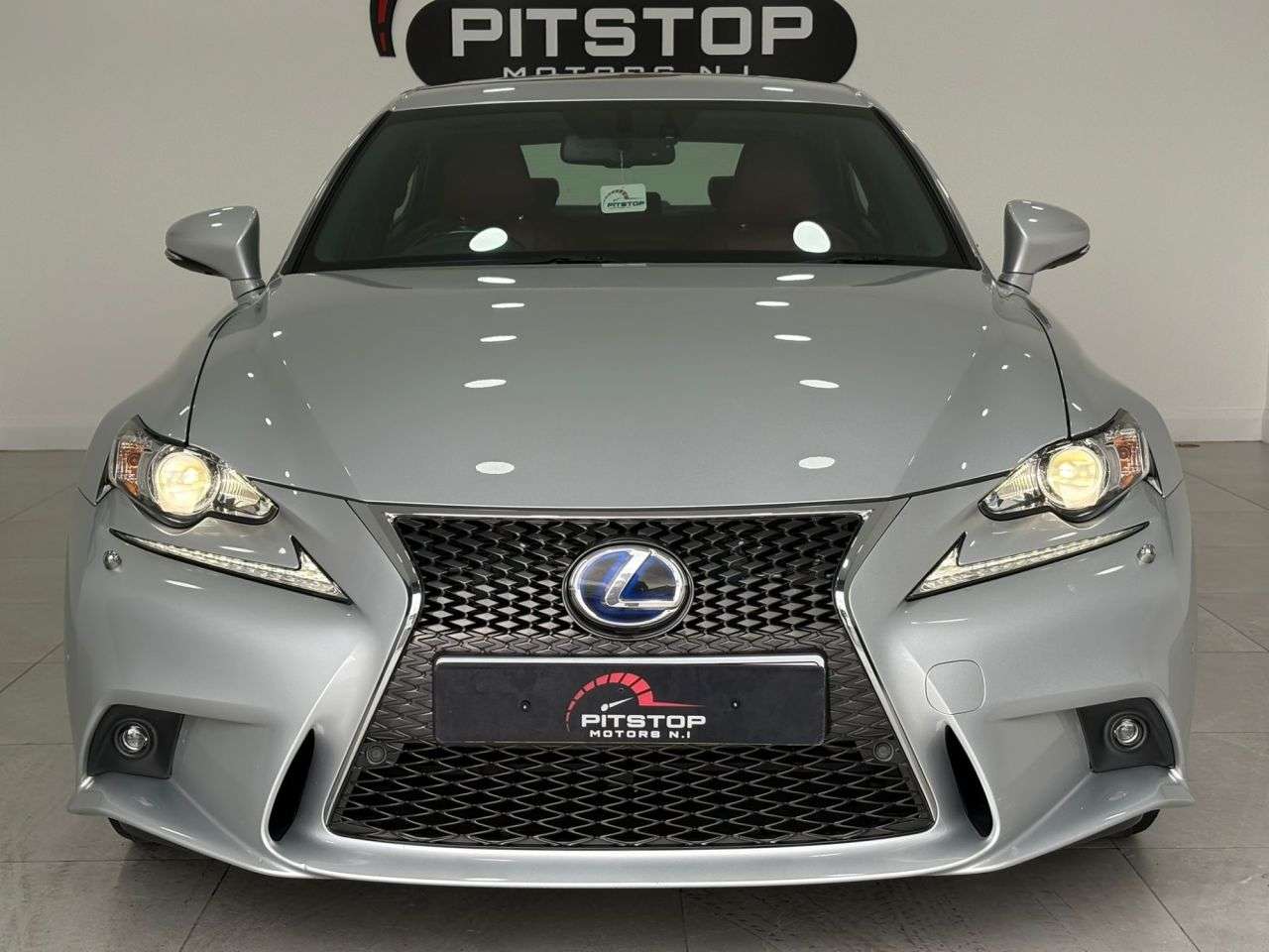 A 2016 LEXUS IS 2.5 300h F Sport Saloon 4dr Petrol Hybrid E-CVT Euro 6 (s/s) (223 ps) A 2016 LEXUS IS 2.5 300h F Sport Saloon 4dr Petrol Hybrid E-CVT Euro 6 (s/s) (223 ps)