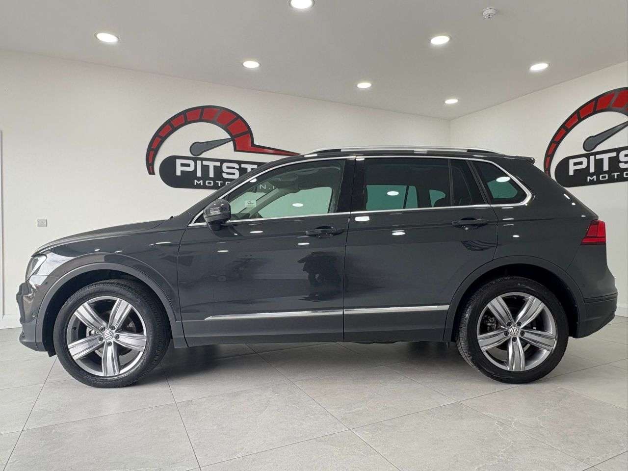 2019 VOLKSWAGEN TIGUAN 2019 VOLKSWAGEN TIGUAN