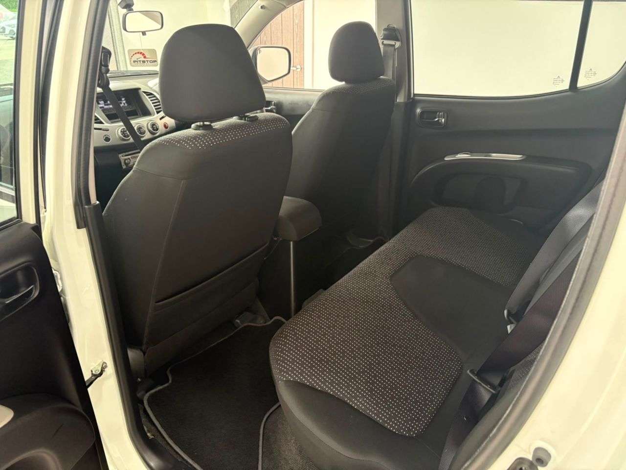 2014 MITSUBISHI L200 2014 MITSUBISHI L200