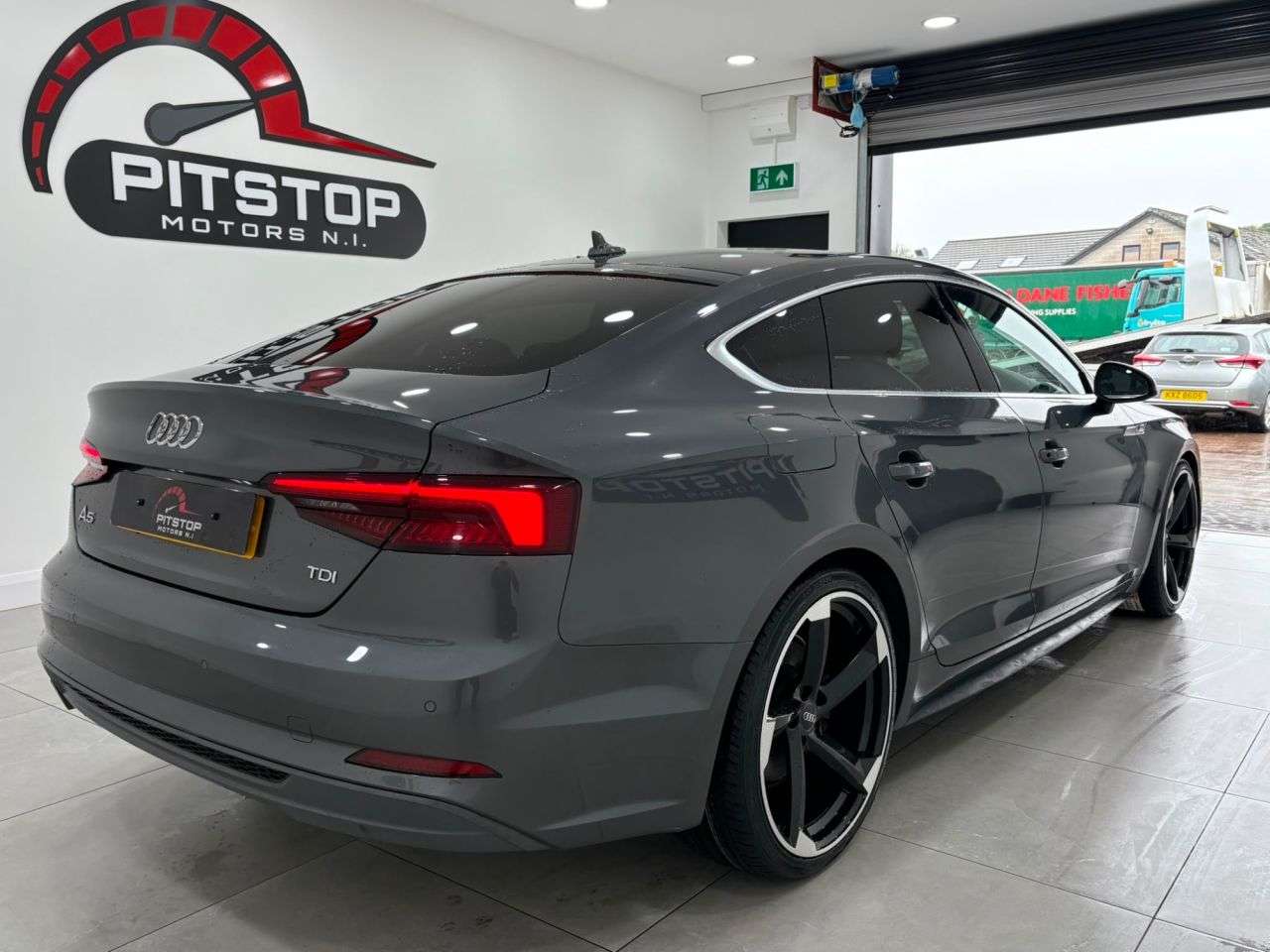 2017 AUDI A5 2017 AUDI A5