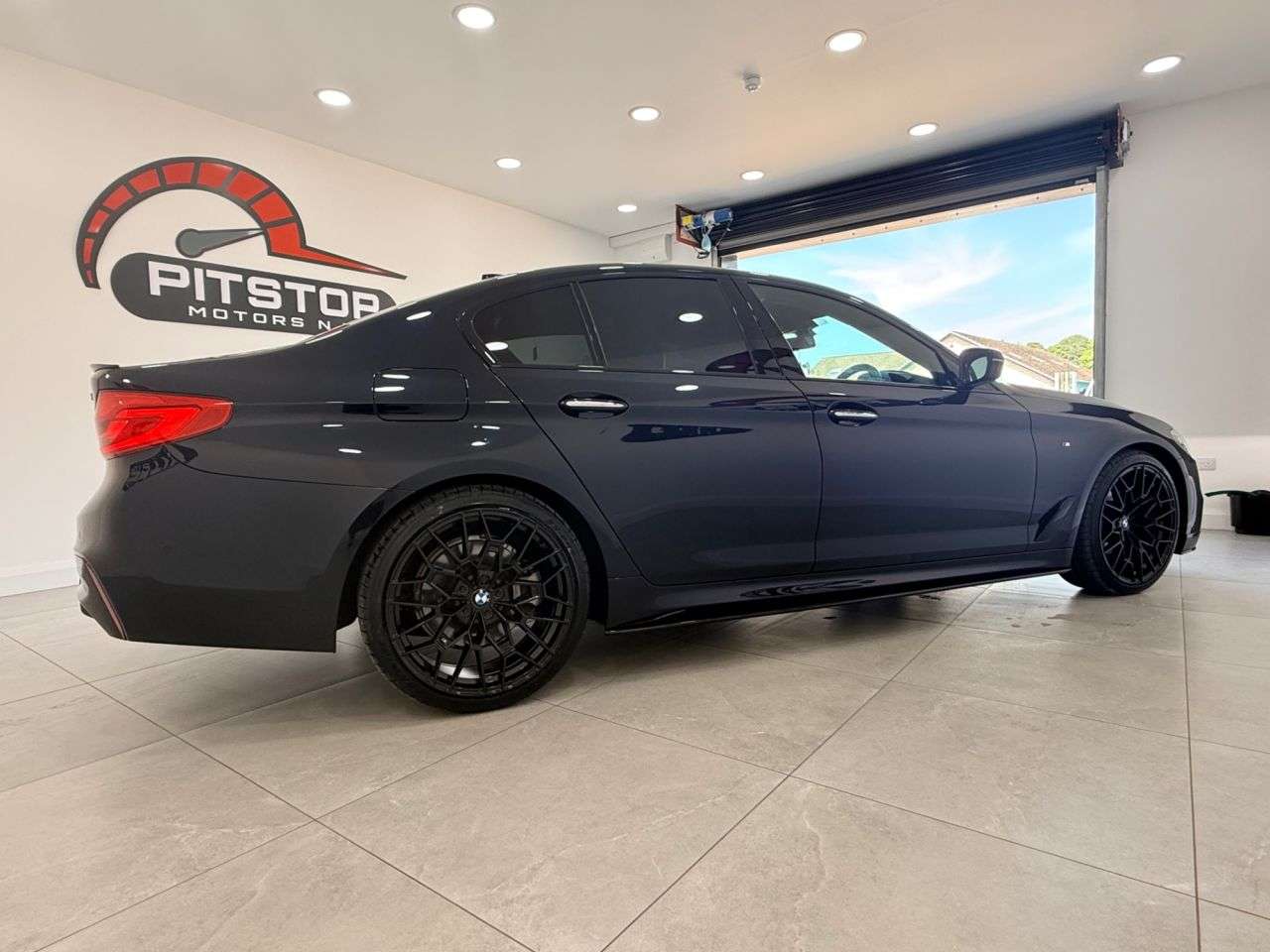 2018 BMW 5 SERIES 2018 BMW 5 SERIES