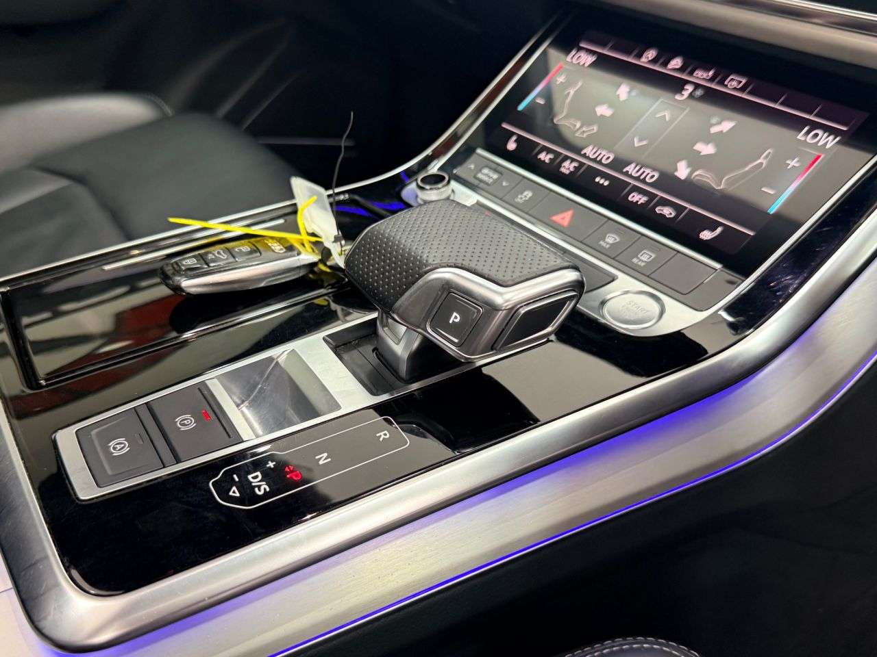 2020 AUDI Q7 2020 AUDI Q7