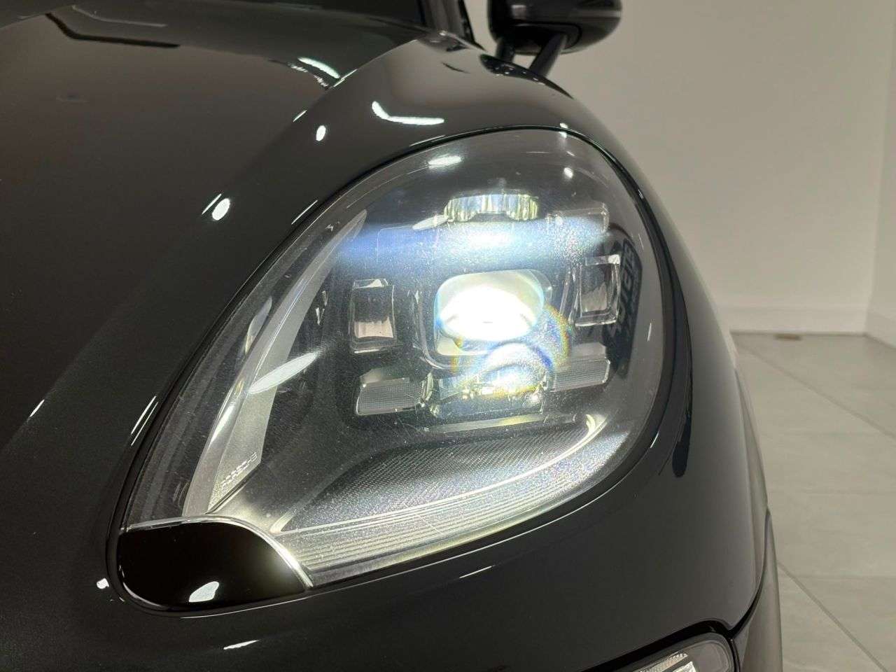 2016 PORSCHE MACAN 2016 PORSCHE MACAN