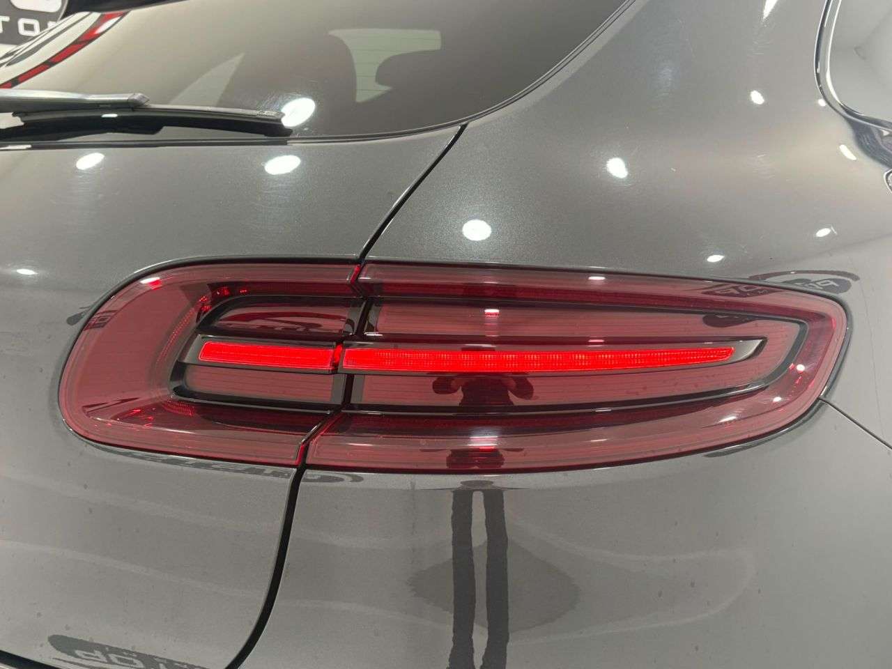 2016 PORSCHE MACAN 2016 PORSCHE MACAN
