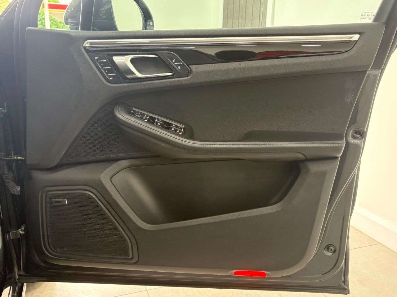2016 PORSCHE MACAN 2016 PORSCHE MACAN
