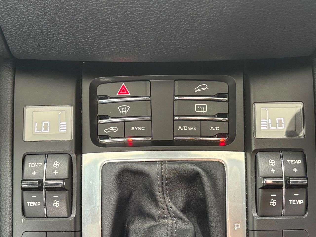 2016 PORSCHE MACAN 2016 PORSCHE MACAN
