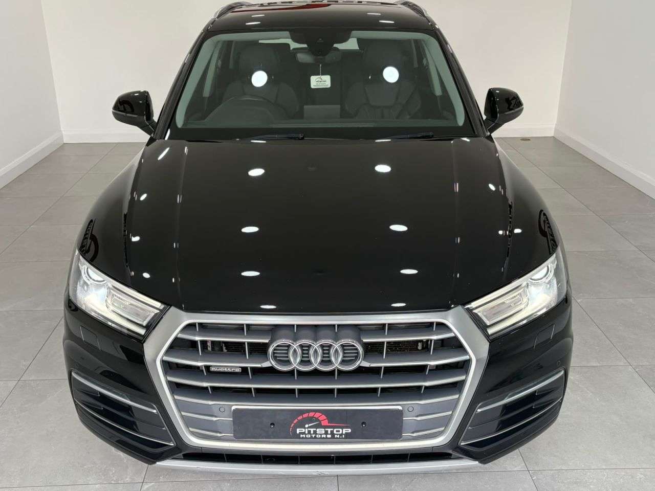 A 2018 AUDI Q5 2.0 TDI Sport SUV 5dr Diesel S Tronic quattro Euro 6 (s/s) (190 ps) A 2018 AUDI Q5 2.0 TDI Sport SUV 5dr Diesel S Tronic quattro Euro 6 (s/s) (190 ps)