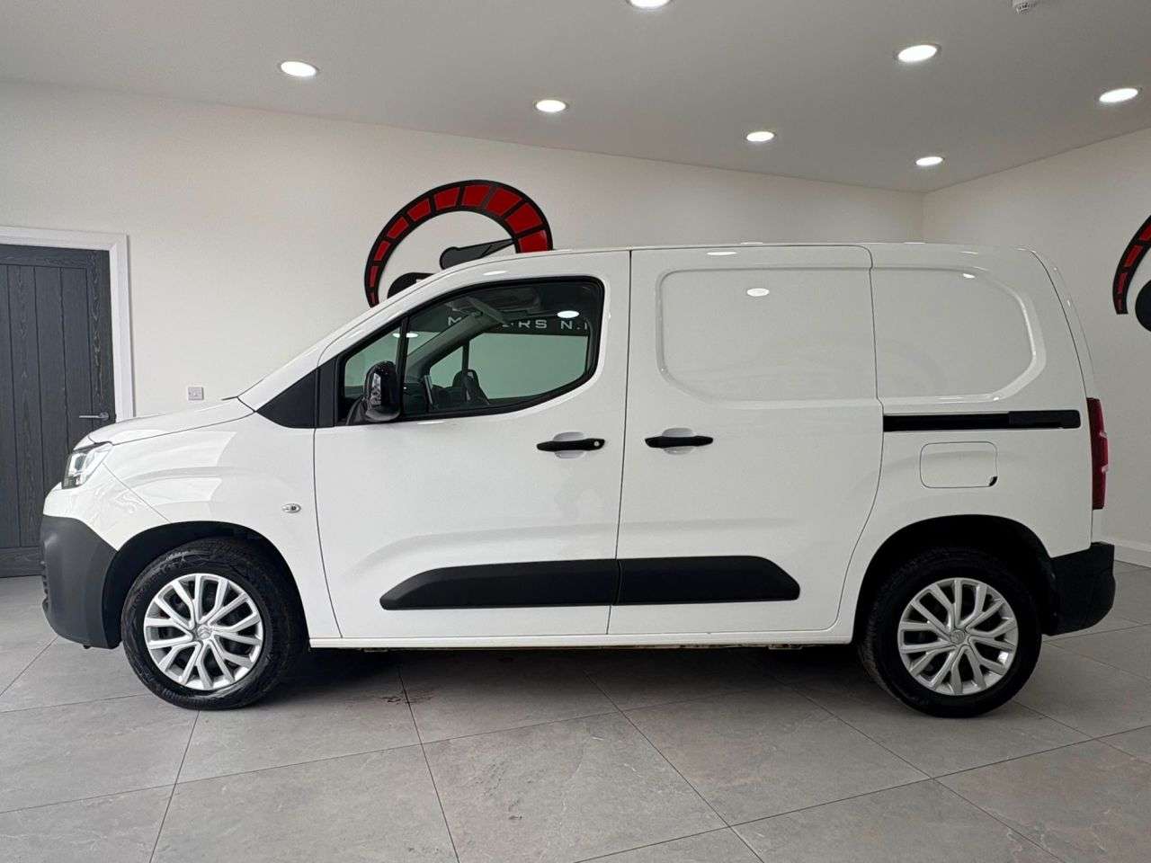 A 2022 CITROEN BERLINGO 1.5 BlueHDi 1000 Enterprise M Pro Panel Van 5dr Diesel Manual SWB Euro 6 (s A 2022 CITROEN BERLINGO 1.5 BlueHDi 1000 Enterprise M Pro Panel Van 5dr Diesel Manual SWB Euro 6 (s