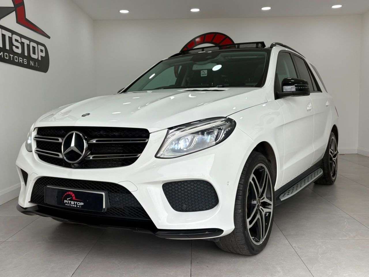 A 2016 MERCEDES-BENZ GLE 2.1 GLE250d AMG Line (Premium) SUV 5dr Diesel G-Tronic 4MATIC Euro 6 (s/s) A 2016 MERCEDES-BENZ GLE 2.1 GLE250d AMG Line (Premium) SUV 5dr Diesel G-Tronic 4MATIC Euro 6 (s/s)