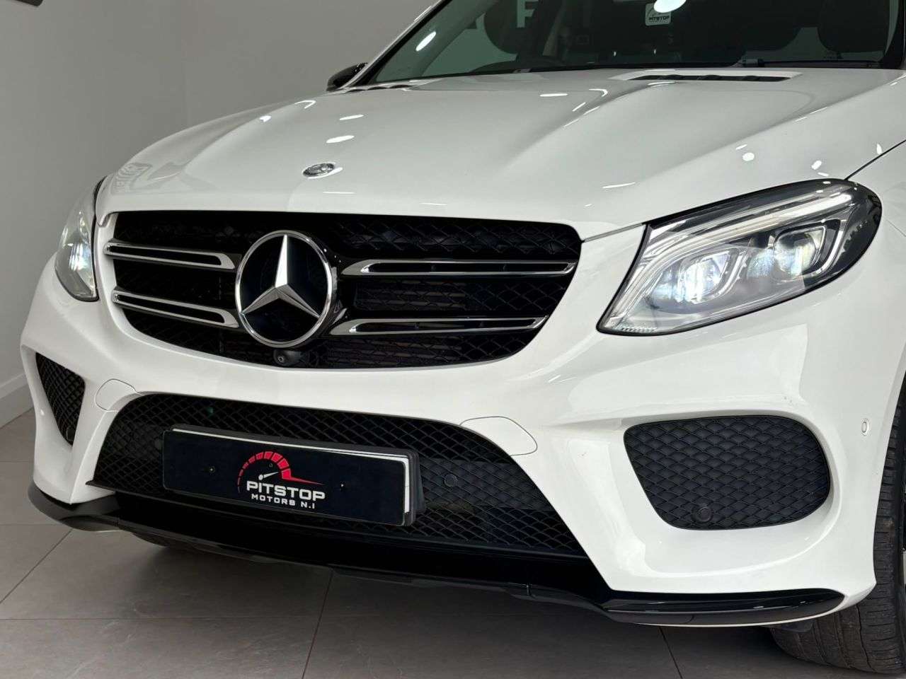 A 2016 MERCEDES-BENZ GLE 2.1 GLE250d AMG Line (Premium) SUV 5dr Diesel G-Tronic 4MATIC Euro 6 (s/s) A 2016 MERCEDES-BENZ GLE 2.1 GLE250d AMG Line (Premium) SUV 5dr Diesel G-Tronic 4MATIC Euro 6 (s/s)