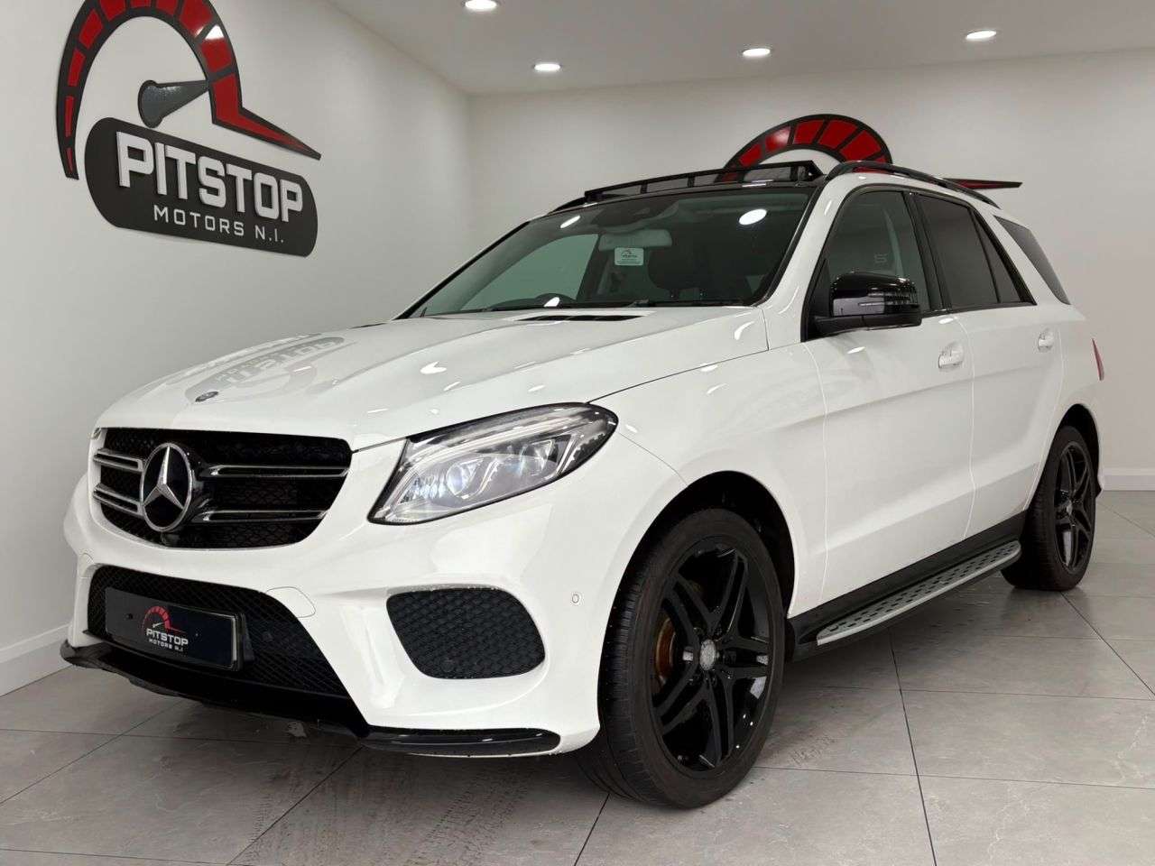 A 2016 MERCEDES-BENZ GLE 2.1 GLE250d AMG Line (Premium) SUV 5dr Diesel G-Tronic 4MATIC Euro 6 (s/s) A 2016 MERCEDES-BENZ GLE 2.1 GLE250d AMG Line (Premium) SUV 5dr Diesel G-Tronic 4MATIC Euro 6 (s/s)