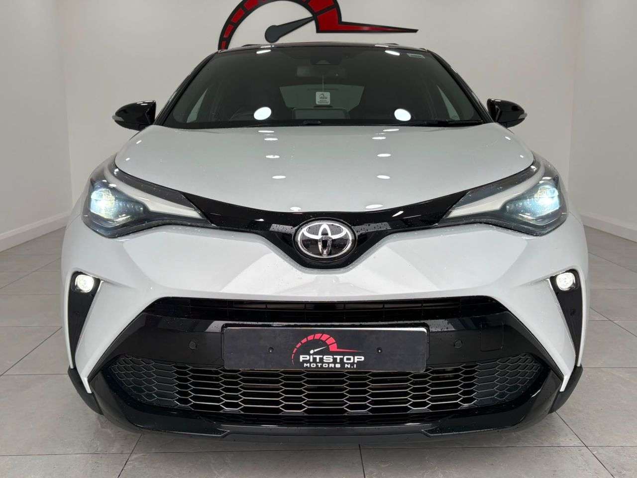A 2021 TOYOTA C-HR 1.8 VVT-h GR SPORT SUV 5dr Petrol Hybrid CVT Euro 6 (s/s) (122 ps) A 2021 TOYOTA C-HR 1.8 VVT-h GR SPORT SUV 5dr Petrol Hybrid CVT Euro 6 (s/s) (122 ps)