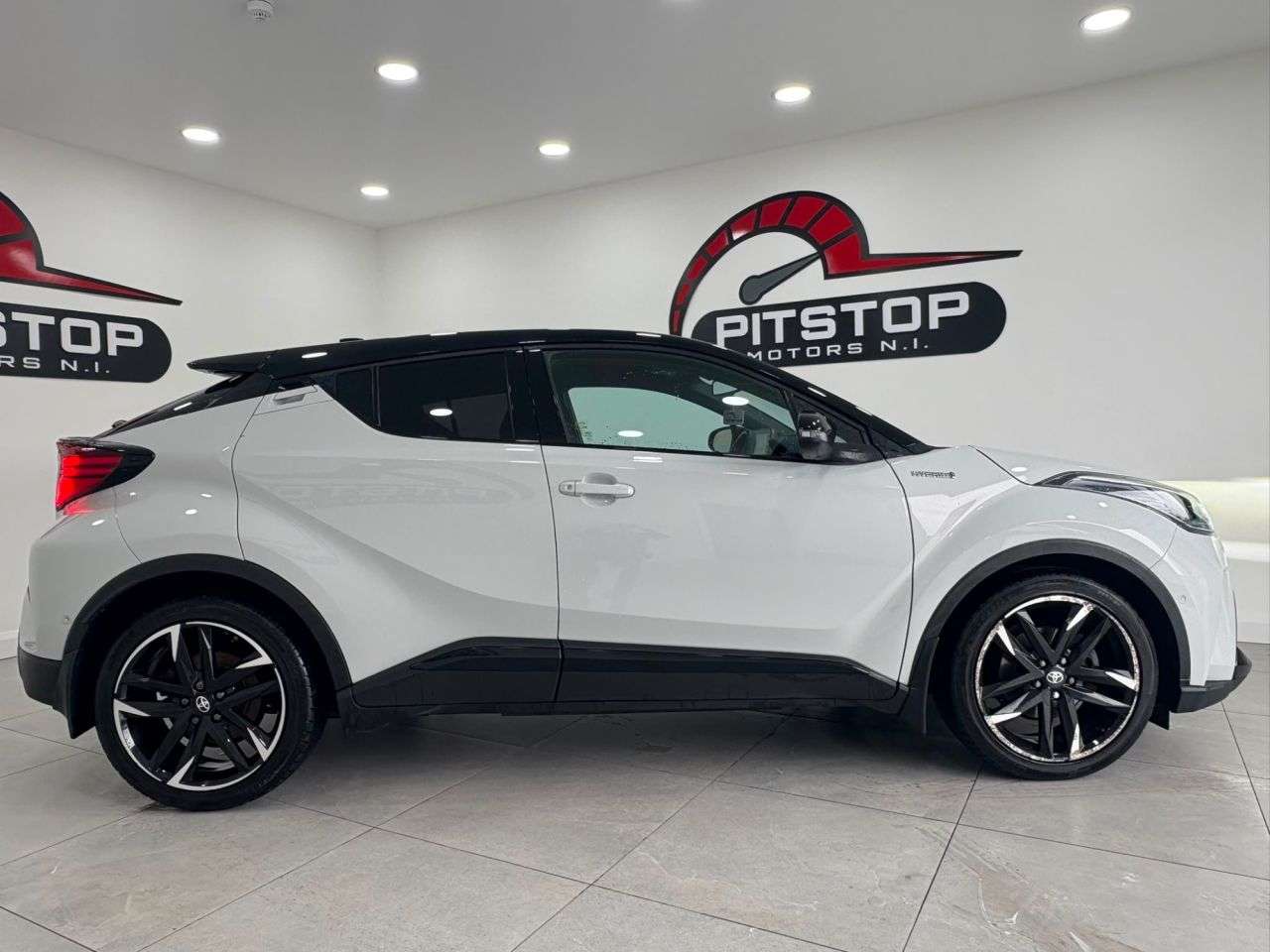 2021 TOYOTA C-HR 2021 TOYOTA C-HR