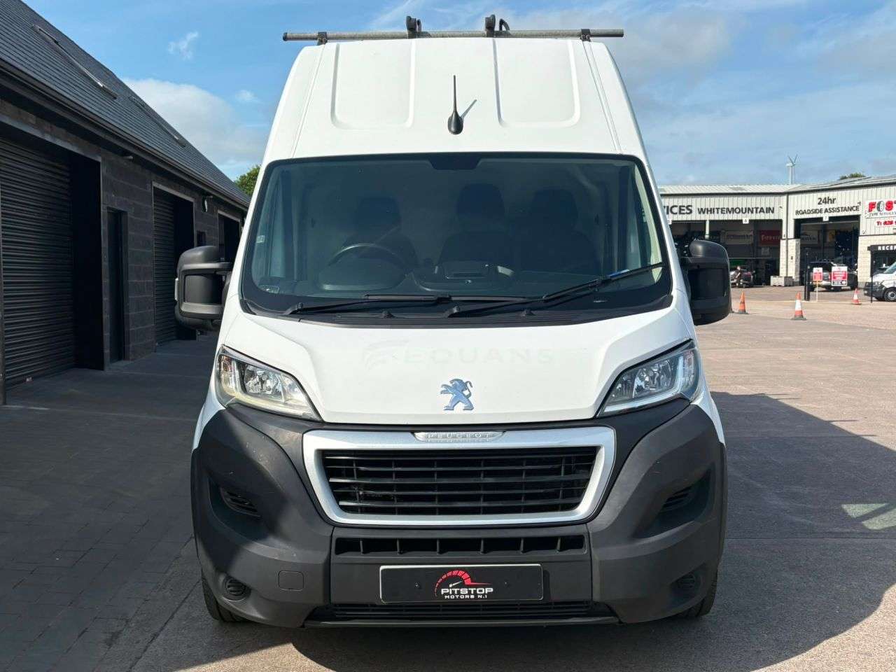 A 2022 PEUGEOT BOXER 2.2 BlueHDi 335 Professional Panel Van 5dr Diesel Manual L3 H3 Euro 6 (s/s) A 2022 PEUGEOT BOXER 2.2 BlueHDi 335 Professional Panel Van 5dr Diesel Manual L3 H3 Euro 6 (s/s)