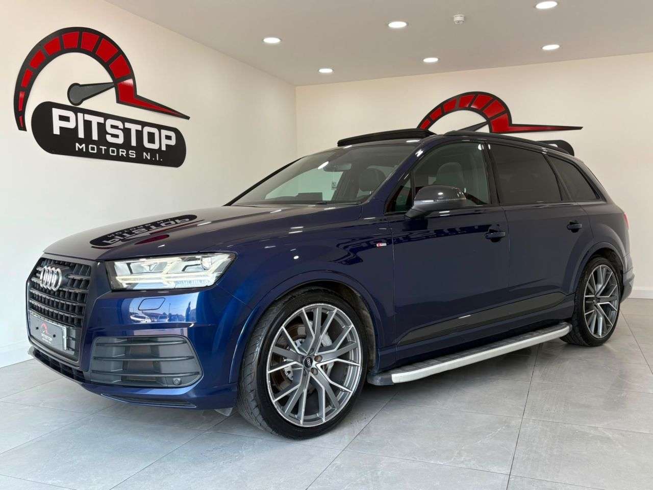 A 2018 AUDI Q7 3.0 TDI V6 Black Edition SUV 5dr Diesel Tiptronic quattro Euro 6 (s/s) (272 A 2018 AUDI Q7 3.0 TDI V6 Black Edition SUV 5dr Diesel Tiptronic quattro Euro 6 (s/s) (272