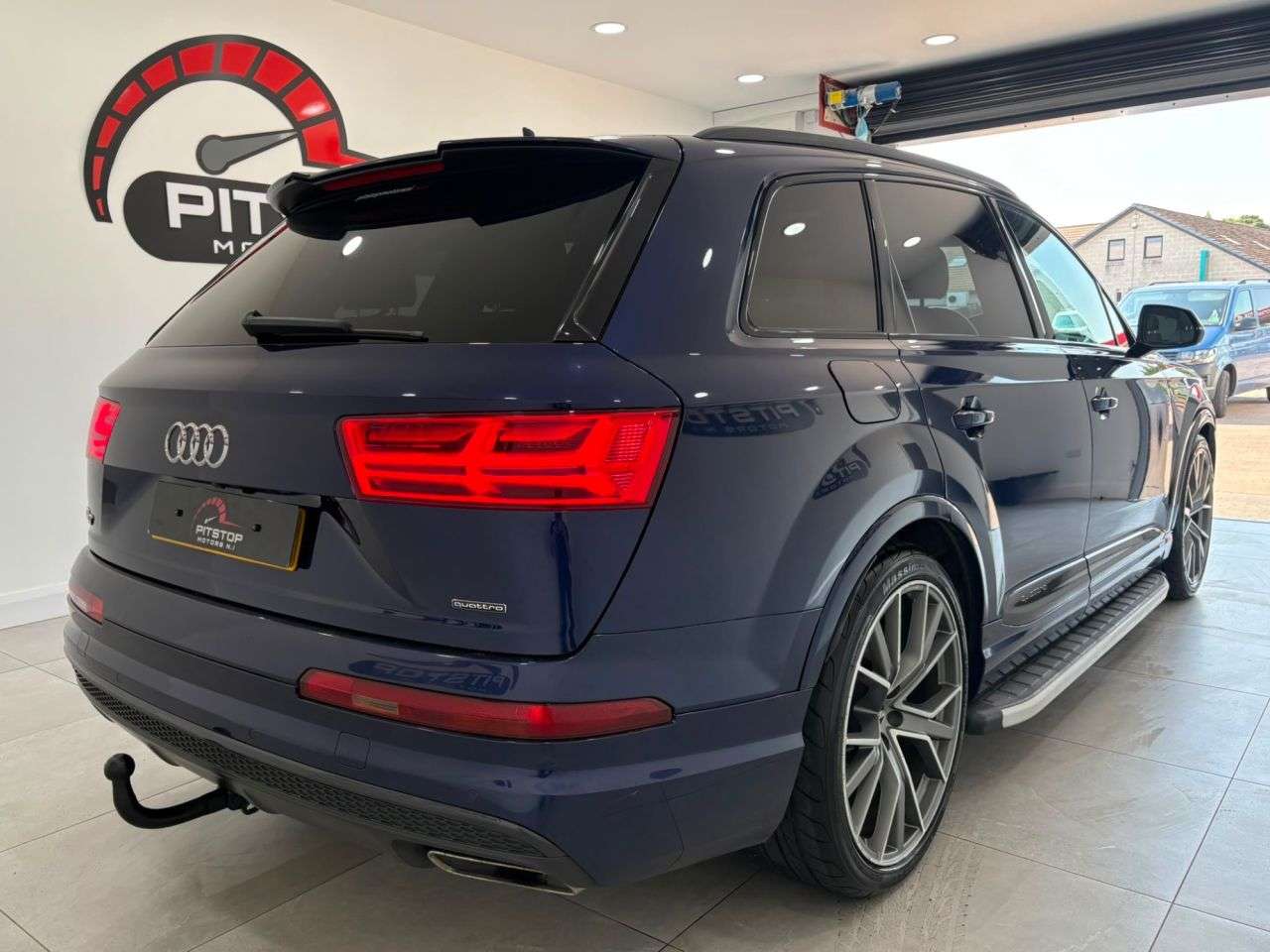 2018 AUDI Q7 2018 AUDI Q7
