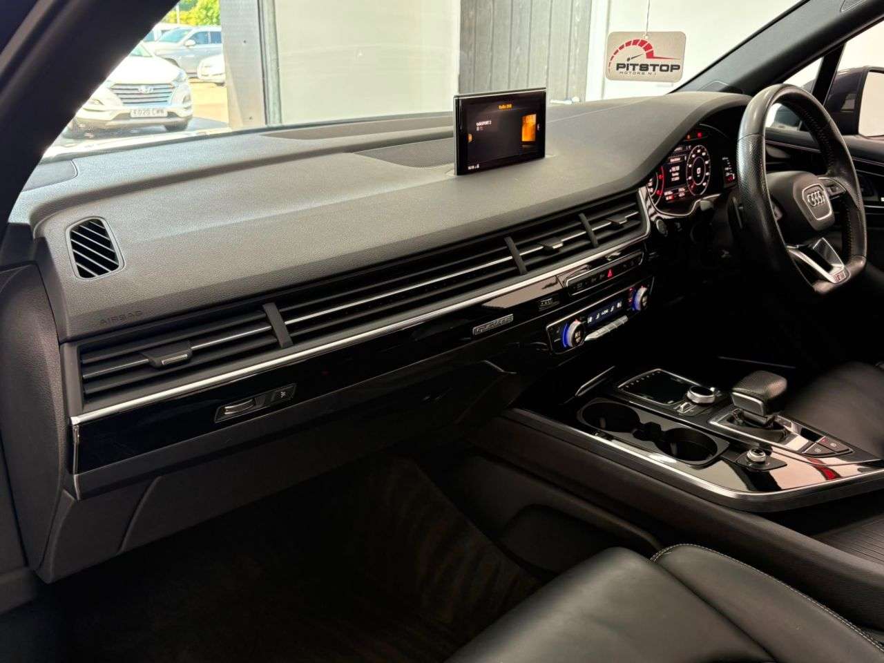 2018 AUDI Q7 2018 AUDI Q7