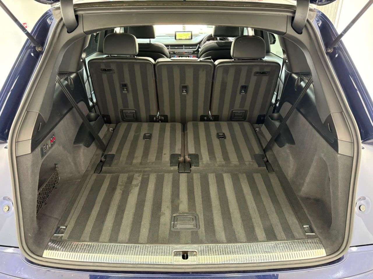 2018 AUDI Q7 2018 AUDI Q7