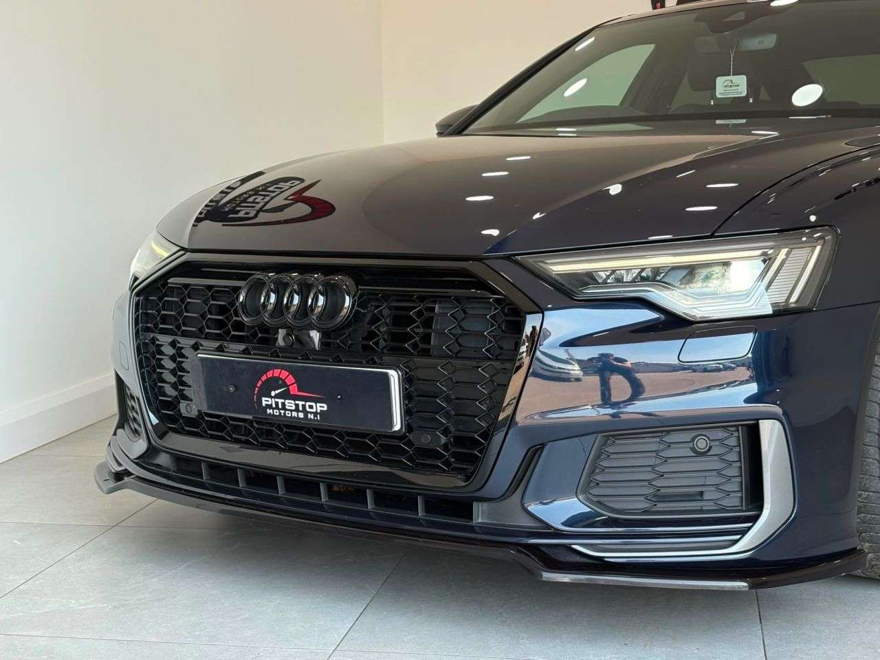 A 2018 AUDI A6 SALOON 2.0 TDI 40 S line Saloon 4dr Diesel S Tronic Euro 6 (s/s) (204 ps) A 2018 AUDI A6 SALOON 2.0 TDI 40 S line Saloon 4dr Diesel S Tronic Euro 6 (s/s) (204 ps)