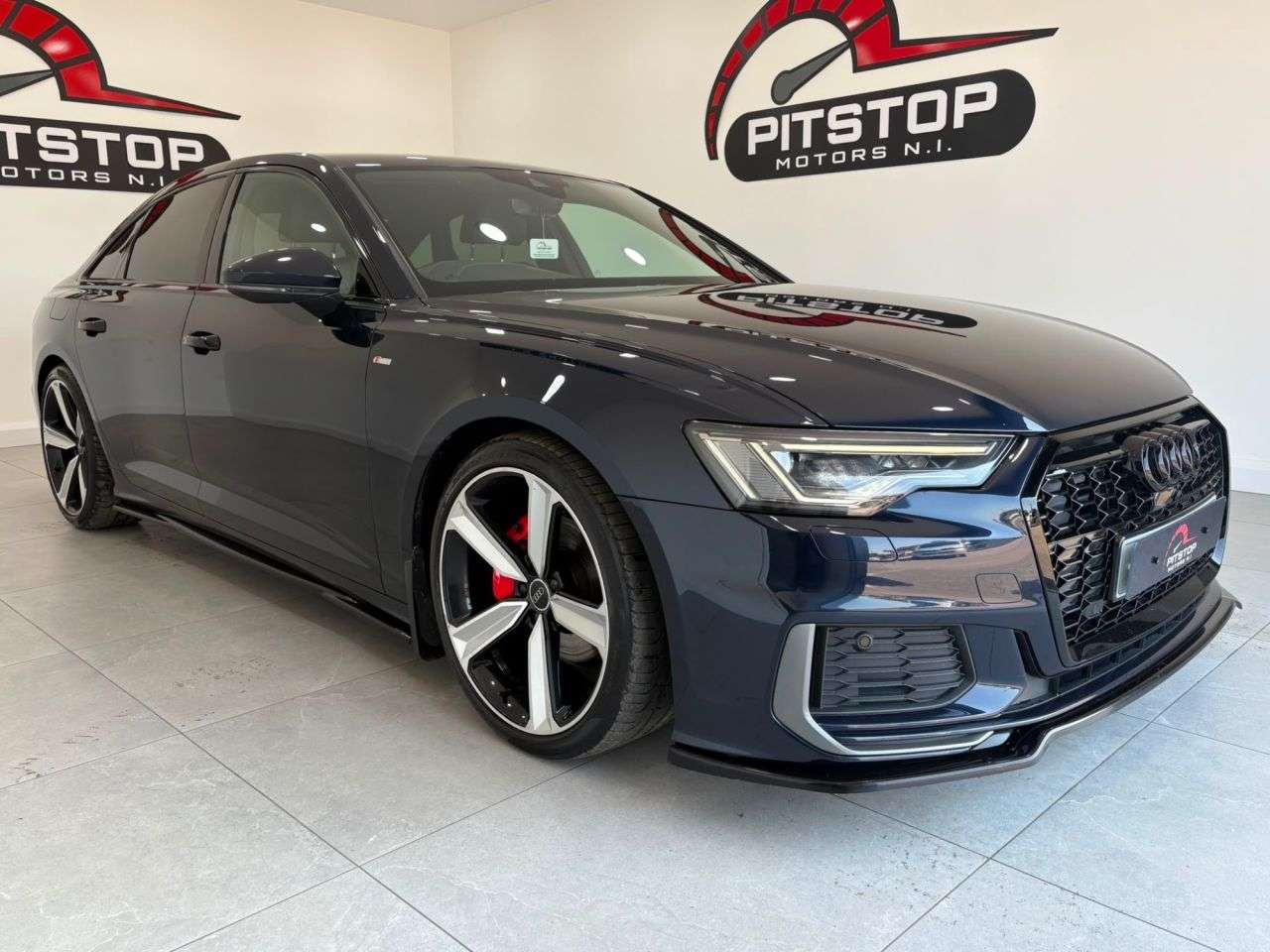 A 2018 AUDI A6 SALOON 2.0 TDI 40 S line Saloon 4dr Diesel S Tronic Euro 6 (s/s) (204 ps) A 2018 AUDI A6 SALOON 2.0 TDI 40 S line Saloon 4dr Diesel S Tronic Euro 6 (s/s) (204 ps)