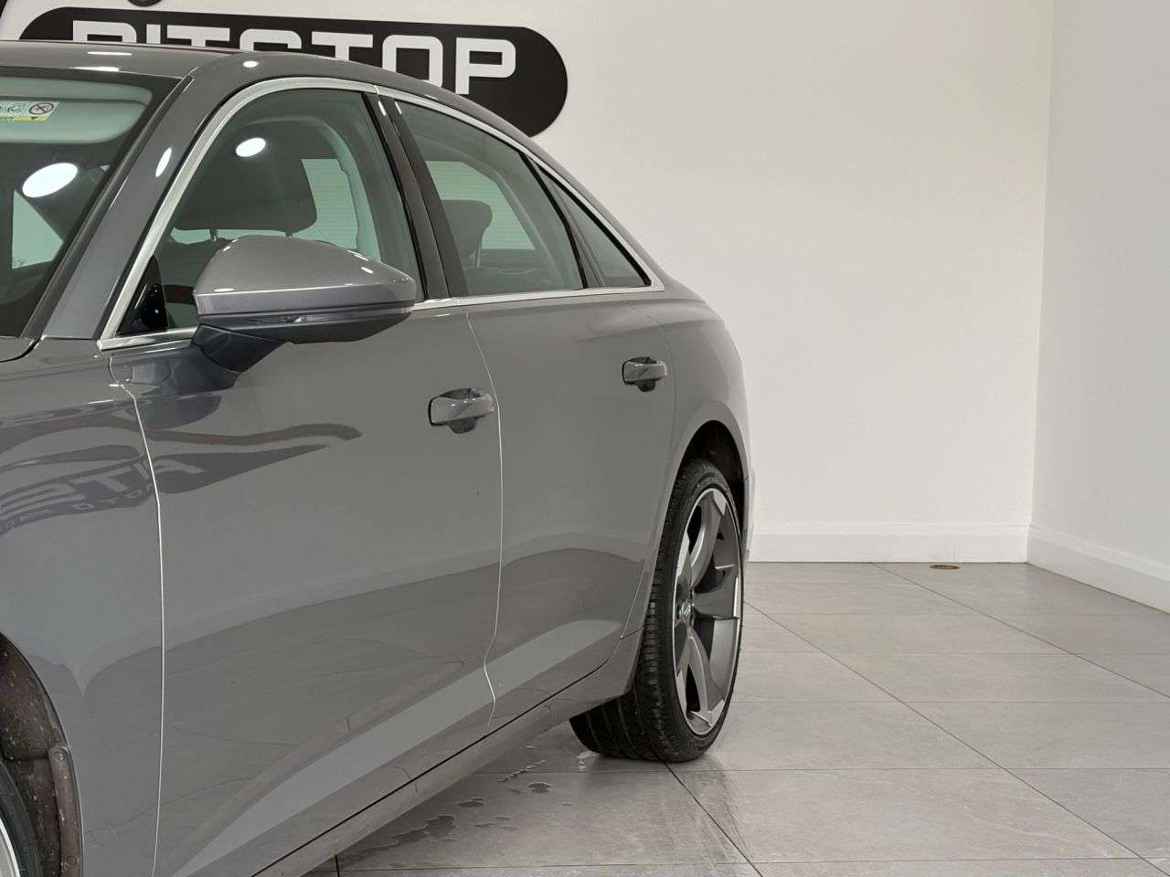A 2018 AUDI A6 SALOON 2.0 TDI 40 Sport Saloon 4dr Diesel S Tronic Euro 6 (s/s) (204 ps) A 2018 AUDI A6 SALOON 2.0 TDI 40 Sport Saloon 4dr Diesel S Tronic Euro 6 (s/s) (204 ps)