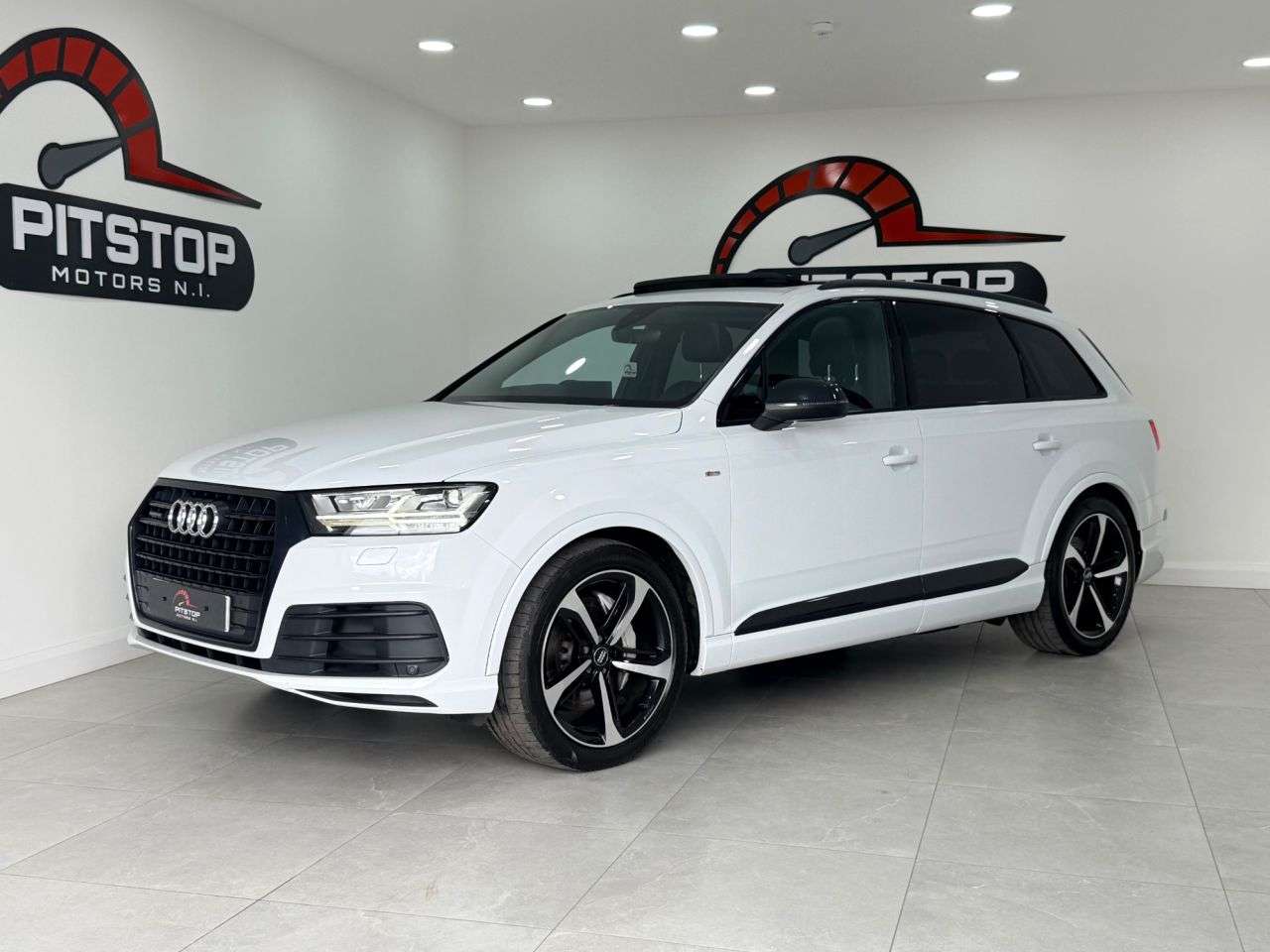 A 2019 AUDI Q7 3.0 TDI V6 50 Black Edition SUV 5dr Diesel Tiptronic quattro Euro 6 (s/s) ( A 2019 AUDI Q7 3.0 TDI V6 50 Black Edition SUV 5dr Diesel Tiptronic quattro Euro 6 (s/s) (