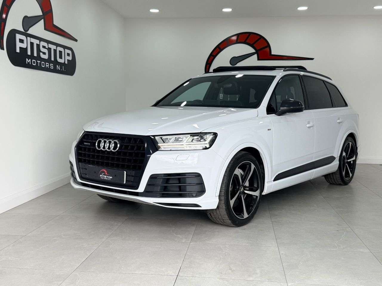 A 2019 AUDI Q7 3.0 TDI V6 50 Black Edition SUV 5dr Diesel Tiptronic quattro Euro 6 (s/s) ( A 2019 AUDI Q7 3.0 TDI V6 50 Black Edition SUV 5dr Diesel Tiptronic quattro Euro 6 (s/s) (