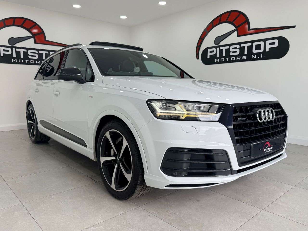 A 2019 AUDI Q7 3.0 TDI V6 50 Black Edition SUV 5dr Diesel Tiptronic quattro Euro 6 (s/s) ( A 2019 AUDI Q7 3.0 TDI V6 50 Black Edition SUV 5dr Diesel Tiptronic quattro Euro 6 (s/s) (