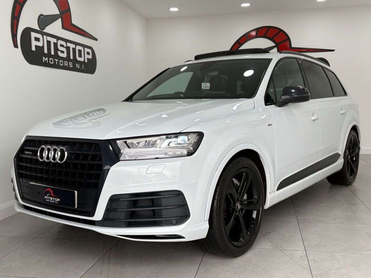 A 2019 AUDI Q7 3.0 TDI V6 50 Black Edition SUV 5dr Diesel Tiptronic quattro Euro 6 (s/s) ( A 2019 AUDI Q7 3.0 TDI V6 50 Black Edition SUV 5dr Diesel Tiptronic quattro Euro 6 (s/s) (
