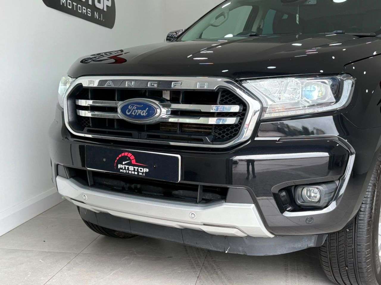 A 2022 FORD RANGER 2.0 EcoBlue Limited Pickup Double Cab 4dr Diesel Manual 4WD Euro 6 (s/s) (1 A 2022 FORD RANGER 2.0 EcoBlue Limited Pickup Double Cab 4dr Diesel Manual 4WD Euro 6 (s/s) (1