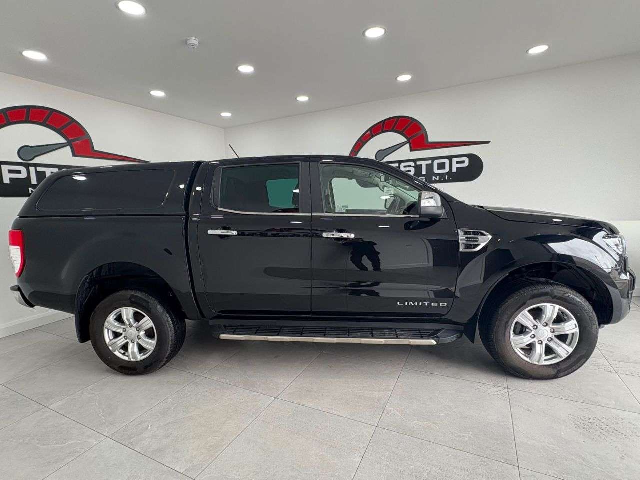A 2022 FORD RANGER 2.0 EcoBlue Limited Pickup Double Cab 4dr Diesel Manual 4WD Euro 6 (s/s) (1 A 2022 FORD RANGER 2.0 EcoBlue Limited Pickup Double Cab 4dr Diesel Manual 4WD Euro 6 (s/s) (1