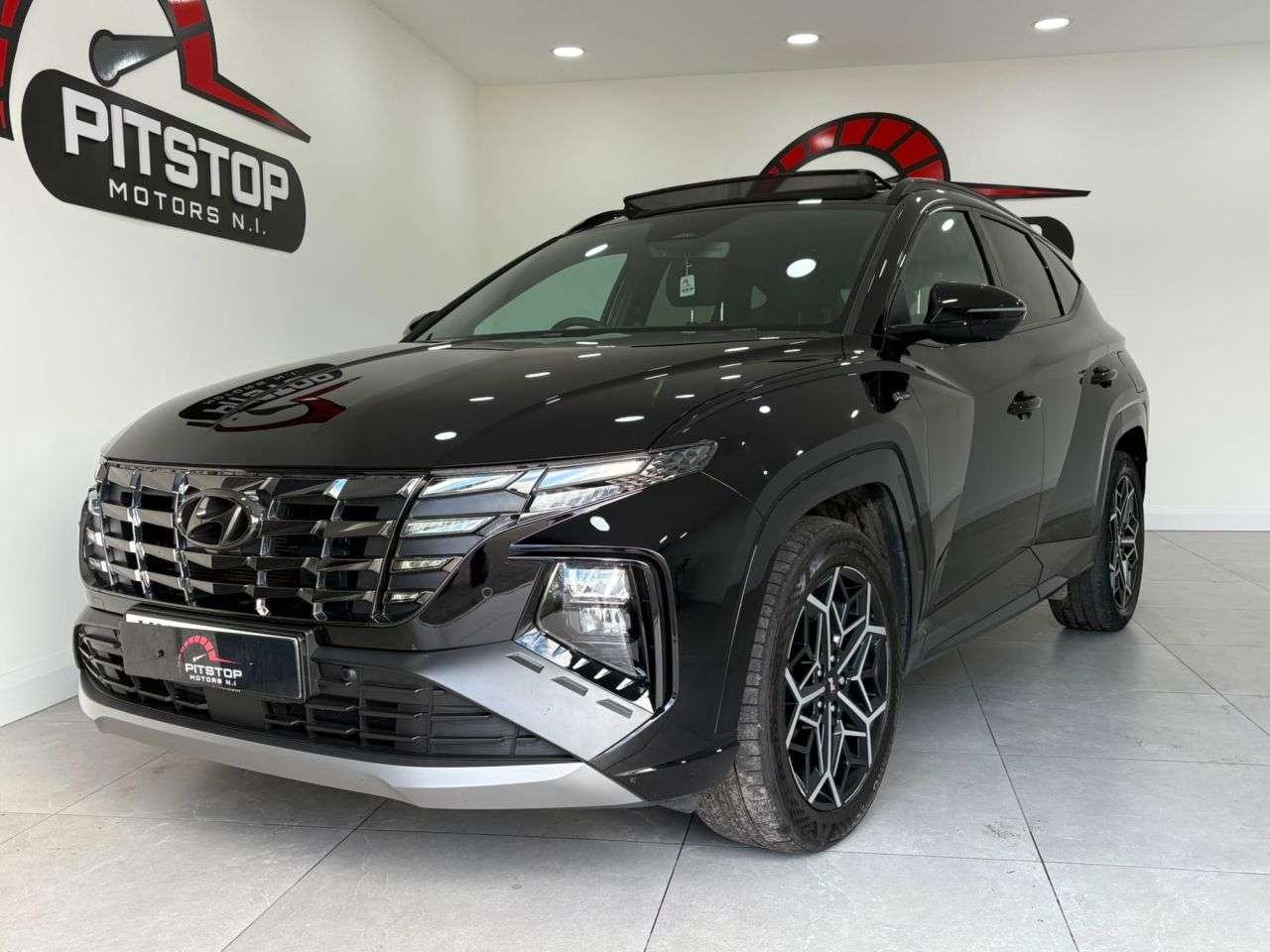 A 2022 HYUNDAI TUCSON 1.6 h T-GDi N Line S SUV 5dr Petrol Hybrid Auto Euro 6 (s/s) (230 ps) A 2022 HYUNDAI TUCSON 1.6 h T-GDi N Line S SUV 5dr Petrol Hybrid Auto Euro 6 (s/s) (230 ps)