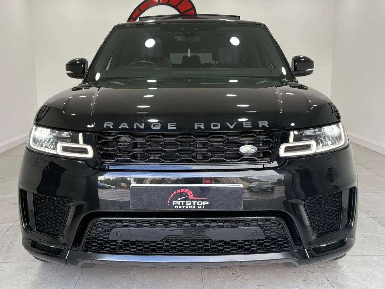 A 2019 LAND ROVER RANGE ROVER SPORT 3.0 SD V6 HSE Dynamic SUV 5dr Diesel Auto 4WD Euro 6 (s/s) (306 ps) A 2019 LAND ROVER RANGE ROVER SPORT 3.0 SD V6 HSE Dynamic SUV 5dr Diesel Auto 4WD Euro 6 (s/s) (306 ps)