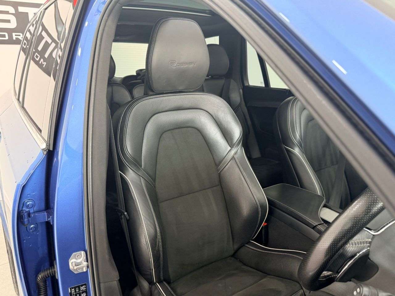 2019 VOLVO XC90 2019 VOLVO XC90