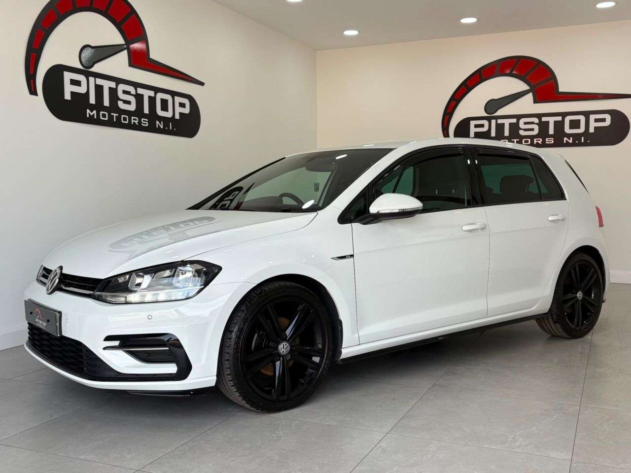 A 2019 VOLKSWAGEN GOLF 1.5 TSI EVO R-Line Hatchback 5dr Petrol Manual Euro 6 (s/s) (150 ps) A 2019 VOLKSWAGEN GOLF 1.5 TSI EVO R-Line Hatchback 5dr Petrol Manual Euro 6 (s/s) (150 ps)