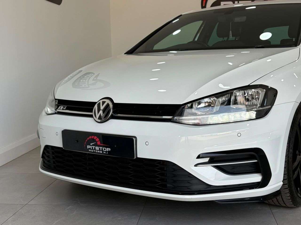 A 2019 VOLKSWAGEN GOLF 1.5 TSI EVO R-Line Hatchback 5dr Petrol Manual Euro 6 (s/s) (150 ps) A 2019 VOLKSWAGEN GOLF 1.5 TSI EVO R-Line Hatchback 5dr Petrol Manual Euro 6 (s/s) (150 ps)