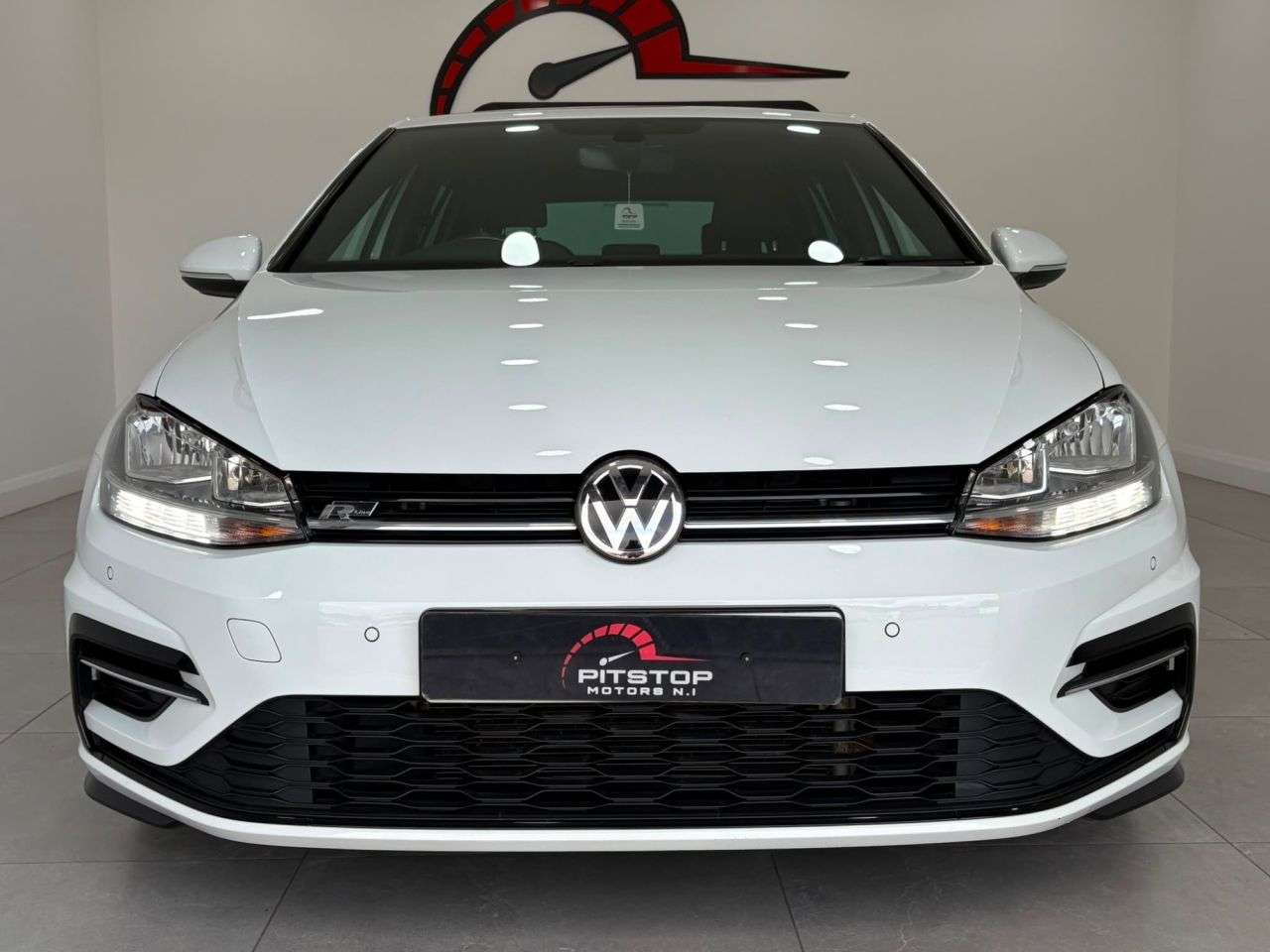 A 2019 VOLKSWAGEN GOLF 1.5 TSI EVO R-Line Hatchback 5dr Petrol Manual Euro 6 (s/s) (150 ps) A 2019 VOLKSWAGEN GOLF 1.5 TSI EVO R-Line Hatchback 5dr Petrol Manual Euro 6 (s/s) (150 ps)
