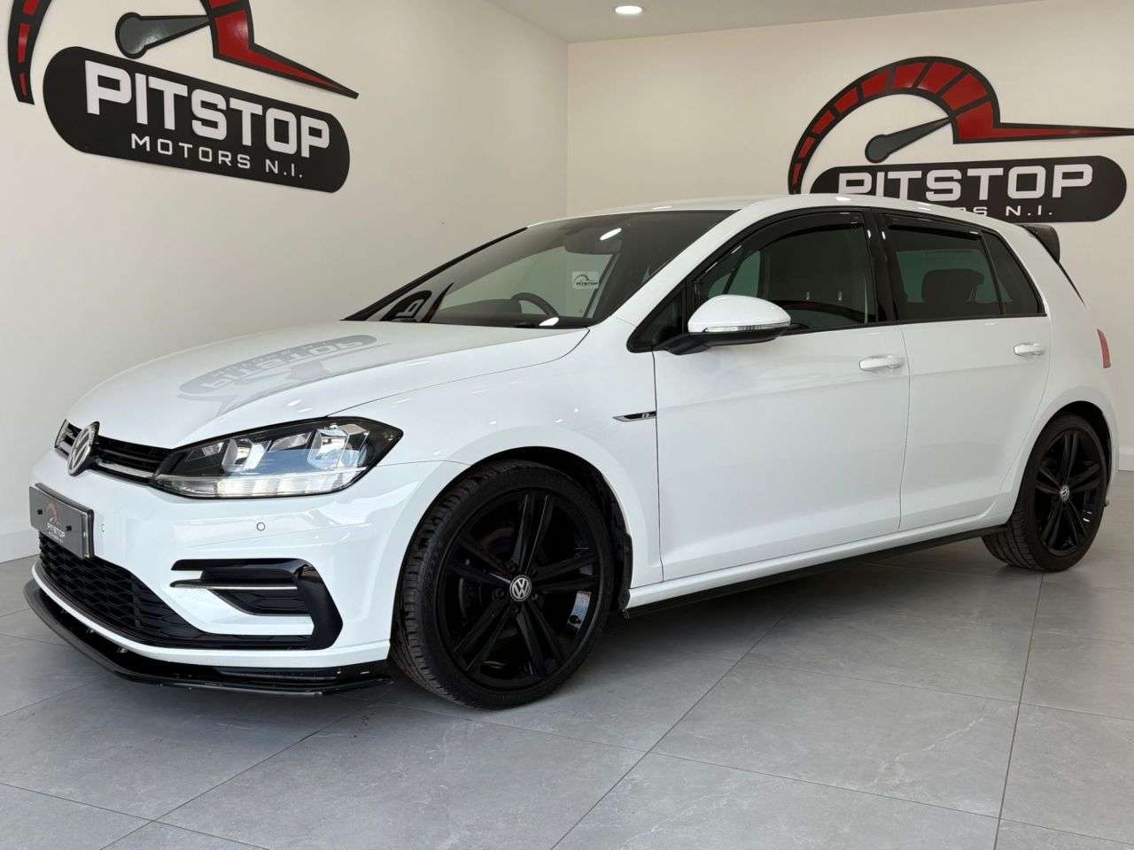 A 2019 VOLKSWAGEN GOLF 1.5 TSI EVO R-Line Hatchback 5dr Petrol Manual Euro 6 (s/s) (150 ps) A 2019 VOLKSWAGEN GOLF 1.5 TSI EVO R-Line Hatchback 5dr Petrol Manual Euro 6 (s/s) (150 ps)