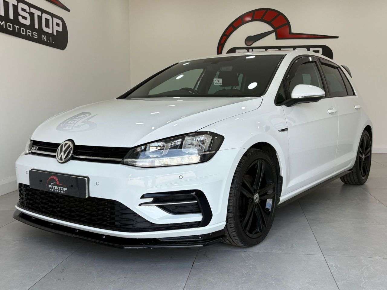 A 2019 VOLKSWAGEN GOLF 1.5 TSI EVO R-Line Hatchback 5dr Petrol Manual Euro 6 (s/s) (150 ps) A 2019 VOLKSWAGEN GOLF 1.5 TSI EVO R-Line Hatchback 5dr Petrol Manual Euro 6 (s/s) (150 ps)