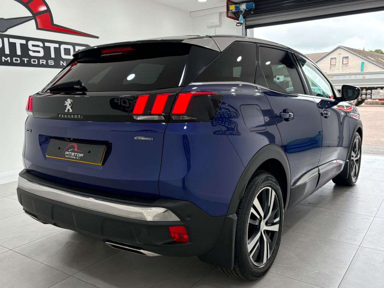 2017 PEUGEOT 3008 2017 PEUGEOT 3008