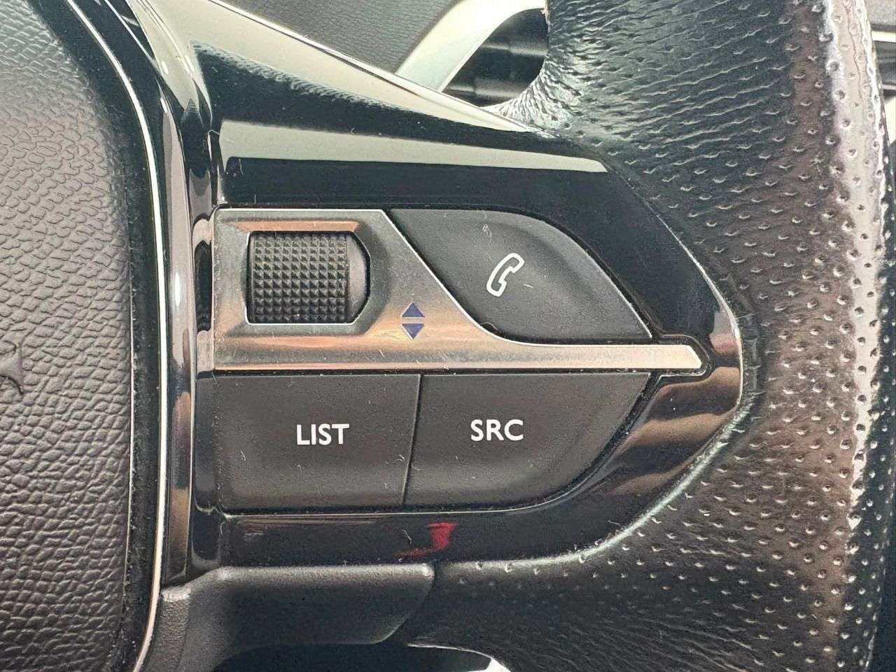 2017 PEUGEOT 3008 2017 PEUGEOT 3008