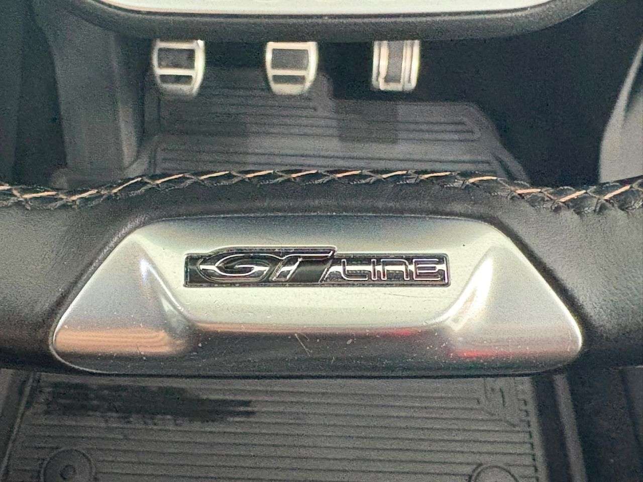 2017 PEUGEOT 3008 2017 PEUGEOT 3008