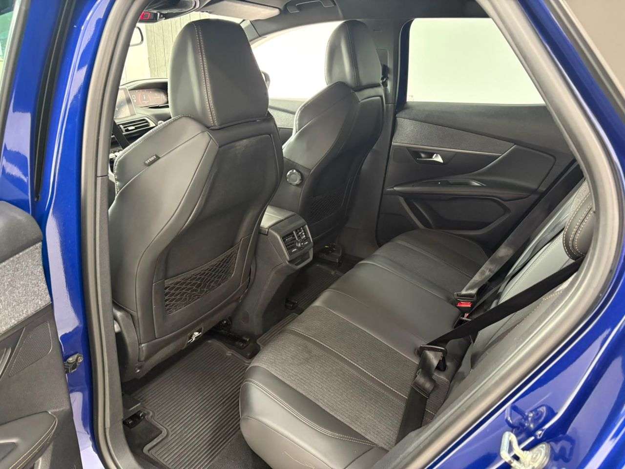 2017 PEUGEOT 3008 2017 PEUGEOT 3008