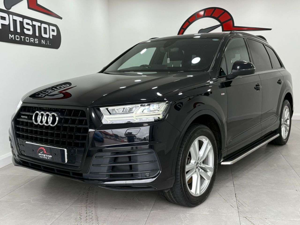 A 2018 AUDI Q7 3.0 TDI V6 45 S line SUV 5dr Diesel Tiptronic quattro Euro 6 (s/s) (231 ps) A 2018 AUDI Q7 3.0 TDI V6 45 S line SUV 5dr Diesel Tiptronic quattro Euro 6 (s/s) (231 ps)